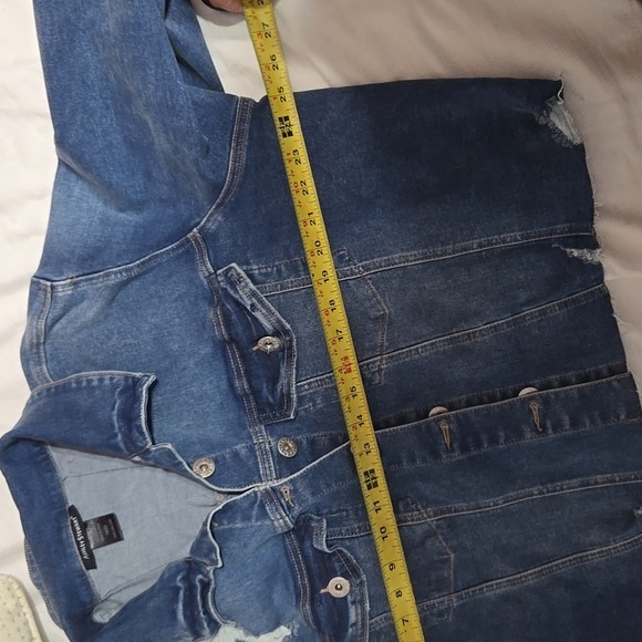 Ashley Stewart Cropped Distressed Denim Jacket Lace Up Detail In Back Sz 18/20 - Picture 10 of 11